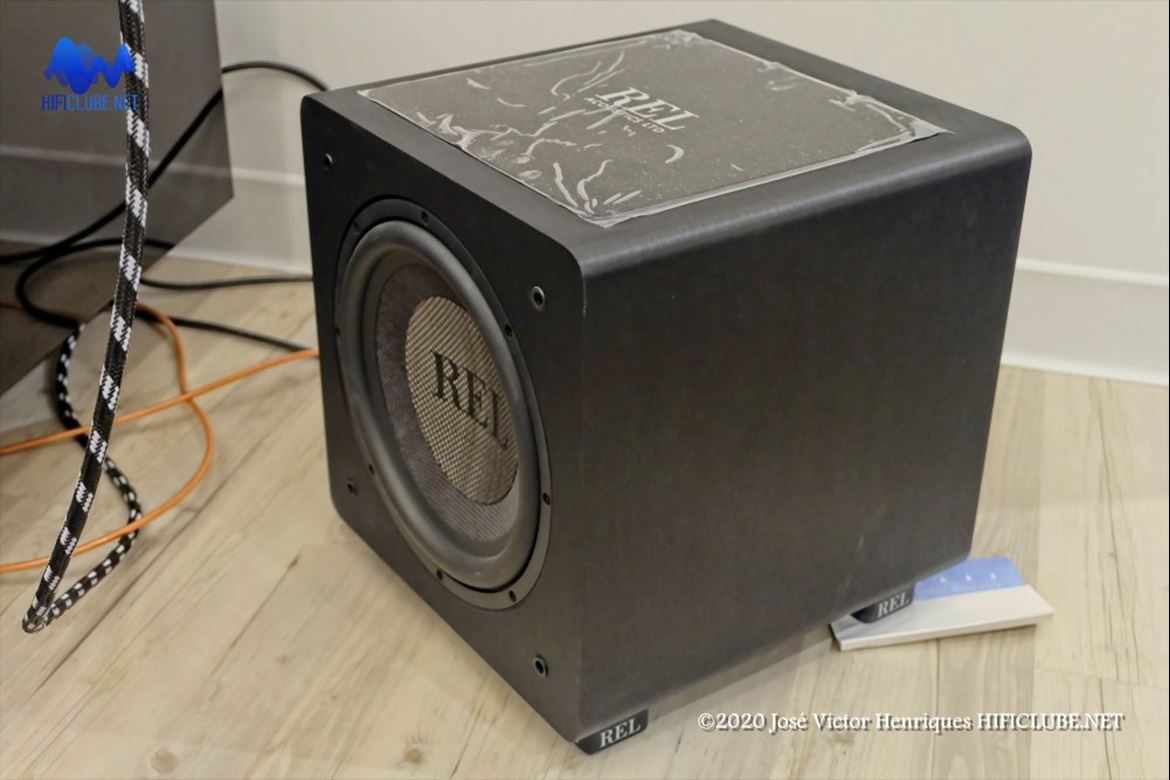 REL, subwoofers para dar 'profundidade' ao som de cinema - e não só...