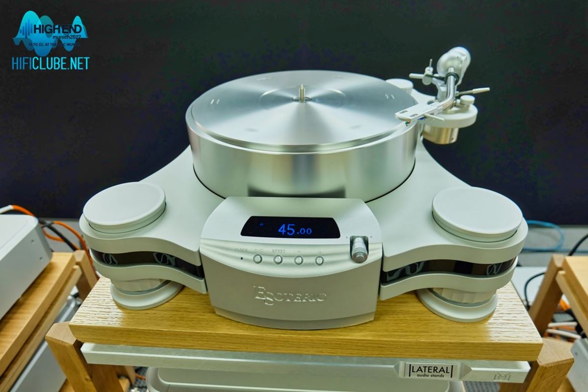 Esoteric Grandioso T1 turntable