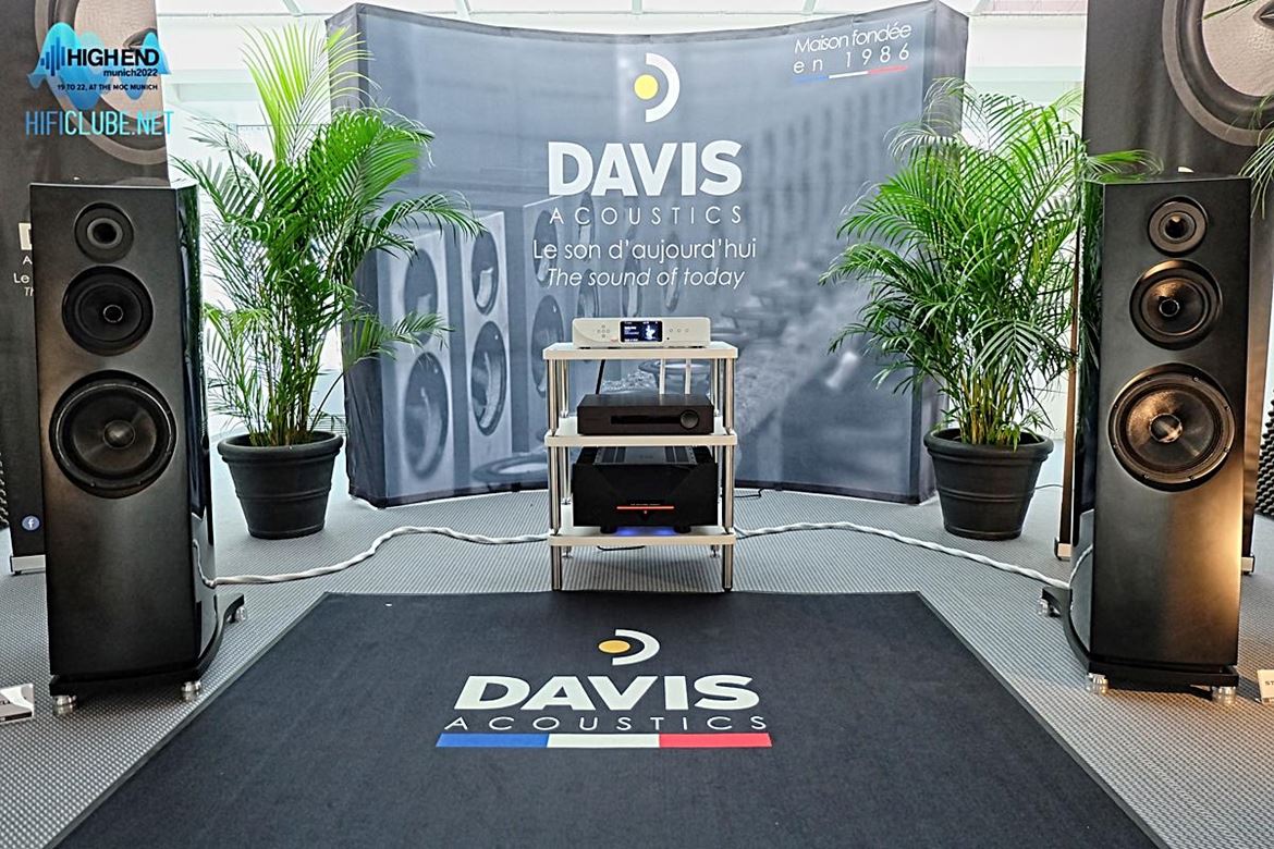 Sala da Davis Acoustics, com apresentação da nova referência Stellar