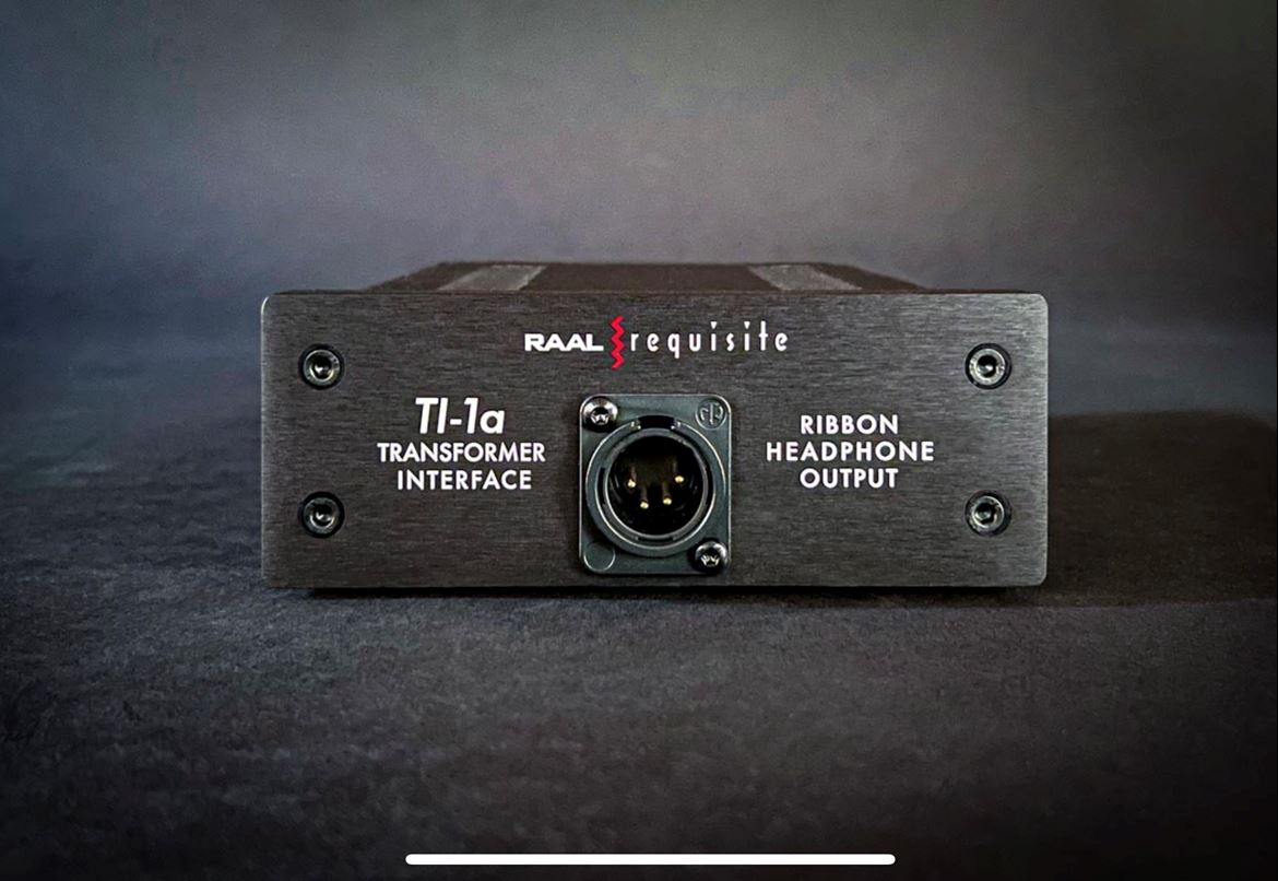 With the TI-1a transformer interface you can connect the SR1b to the speaker outputs of any high power amplifier