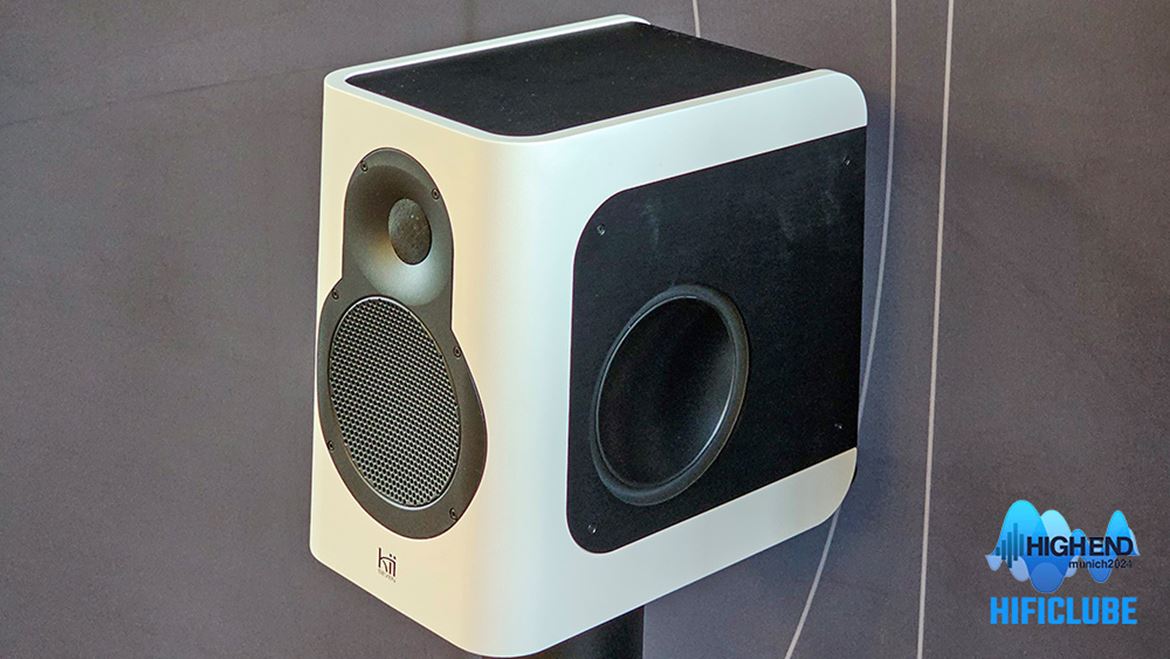 Kii Audio SEVEN - uma super mini coluna de som. A apresentação em vídeo será publicada na reportagem exclusiva da Ajasom.