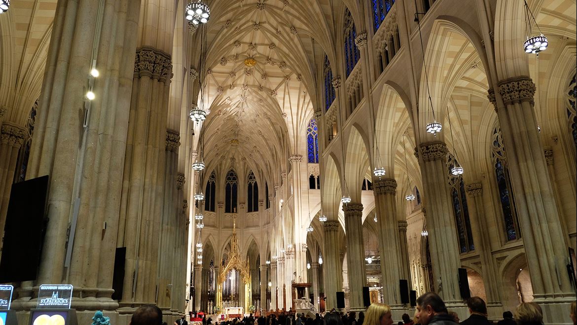 Nave central da Igreja de St.Patrick, na 5ªAv em NY.