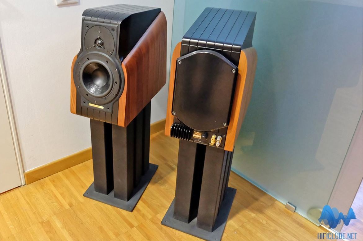 As Sonus Faber Extrema by Franco Serblin em exposição na fábrica de Arcugnano