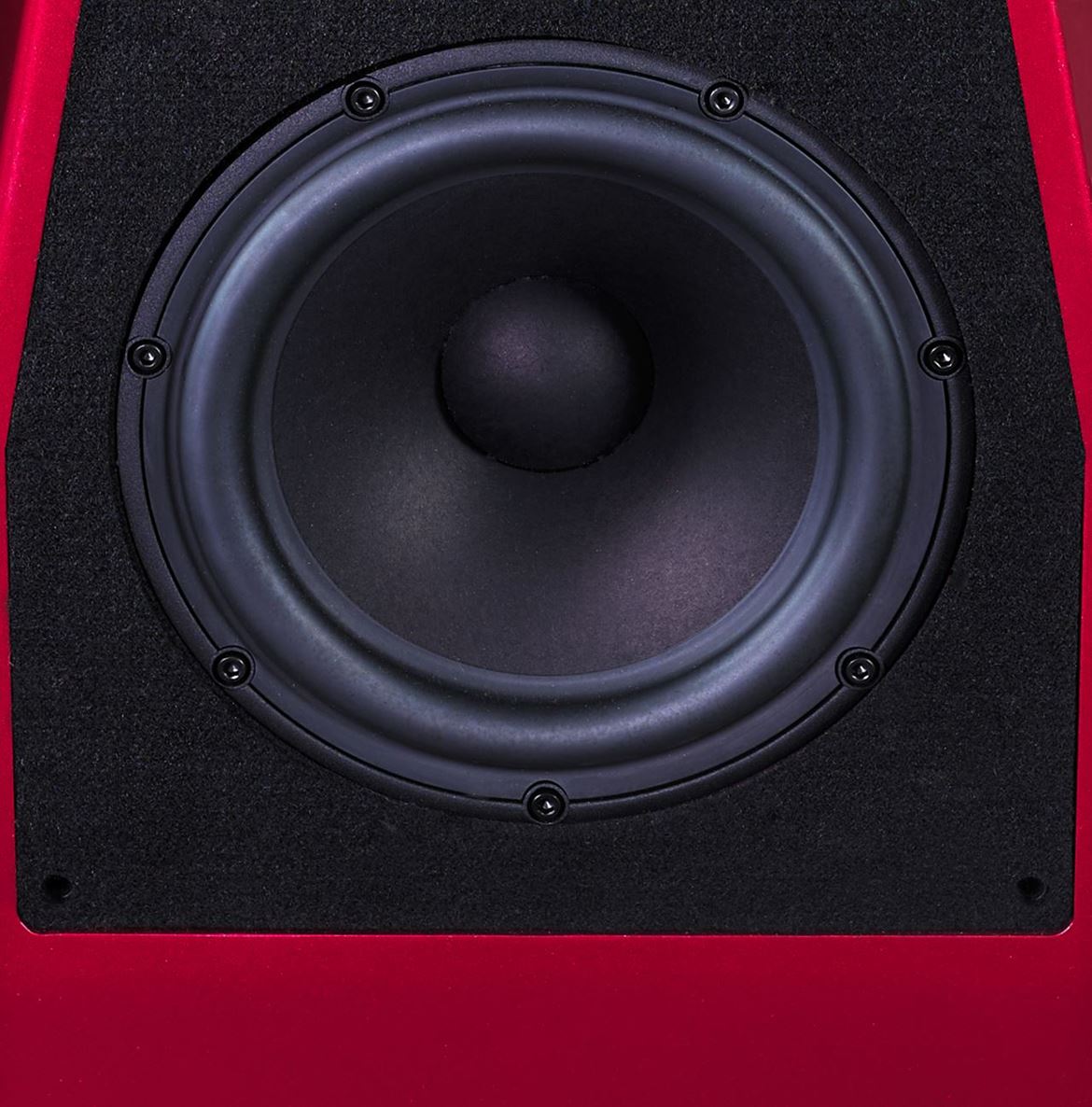 A SabrinaX utiliza o mesmo woofer das Wilson Audio Sasha DAW (ver teste de JVH publicado na revista Hi-Fi News, em baixo na secção de Artigos Relacionados