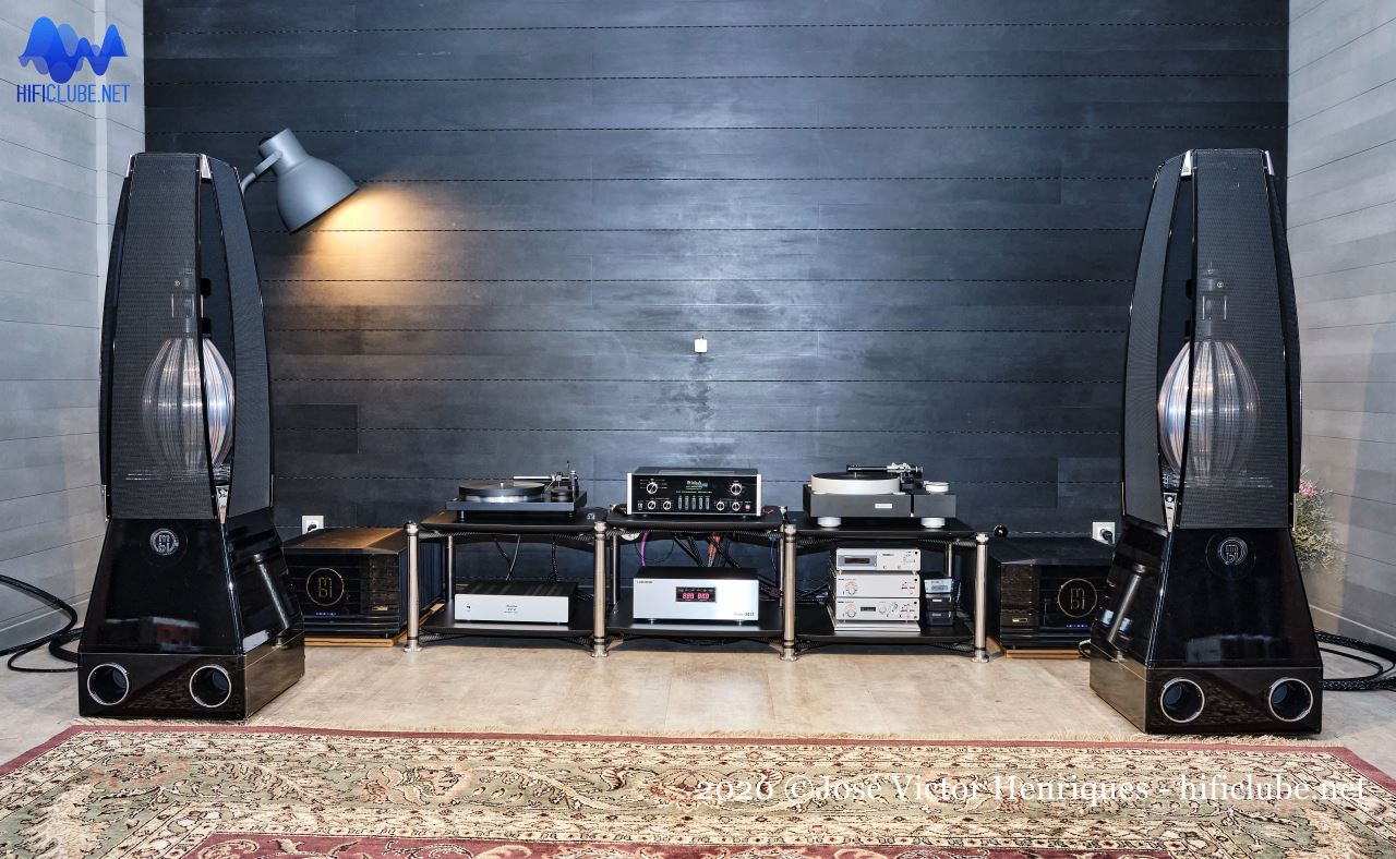 Ajasom - OUT 2020- sala front - mbl system 1.jpg