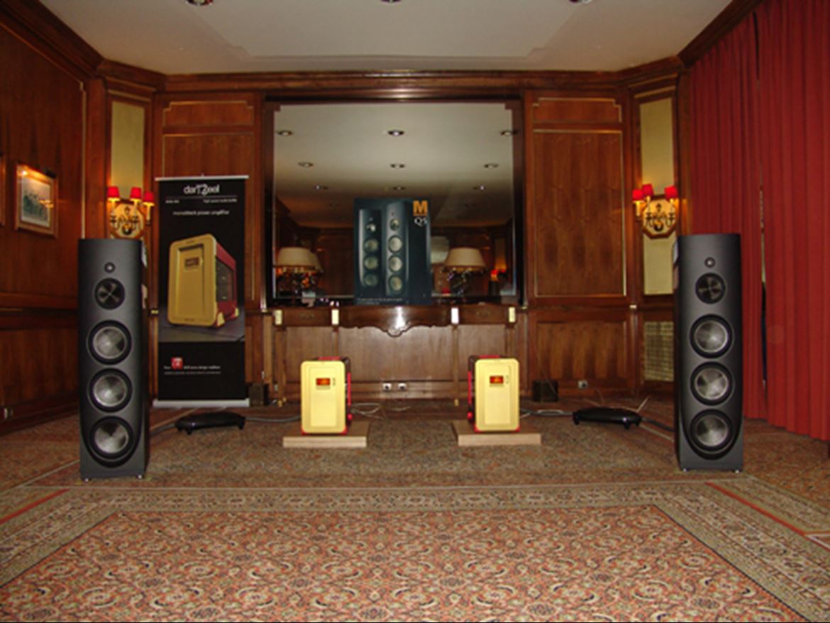 Audioshow 2010, Hotel Palácio Estoril. Sala Imacustica: Magico Q7+DarTZeel NHB458