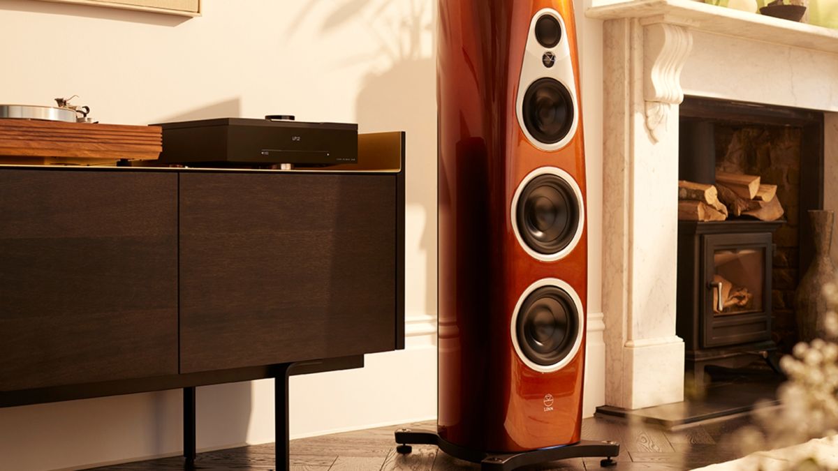 Linn360_Single Malt_KDSM Black_Wide_WebRes.jpg