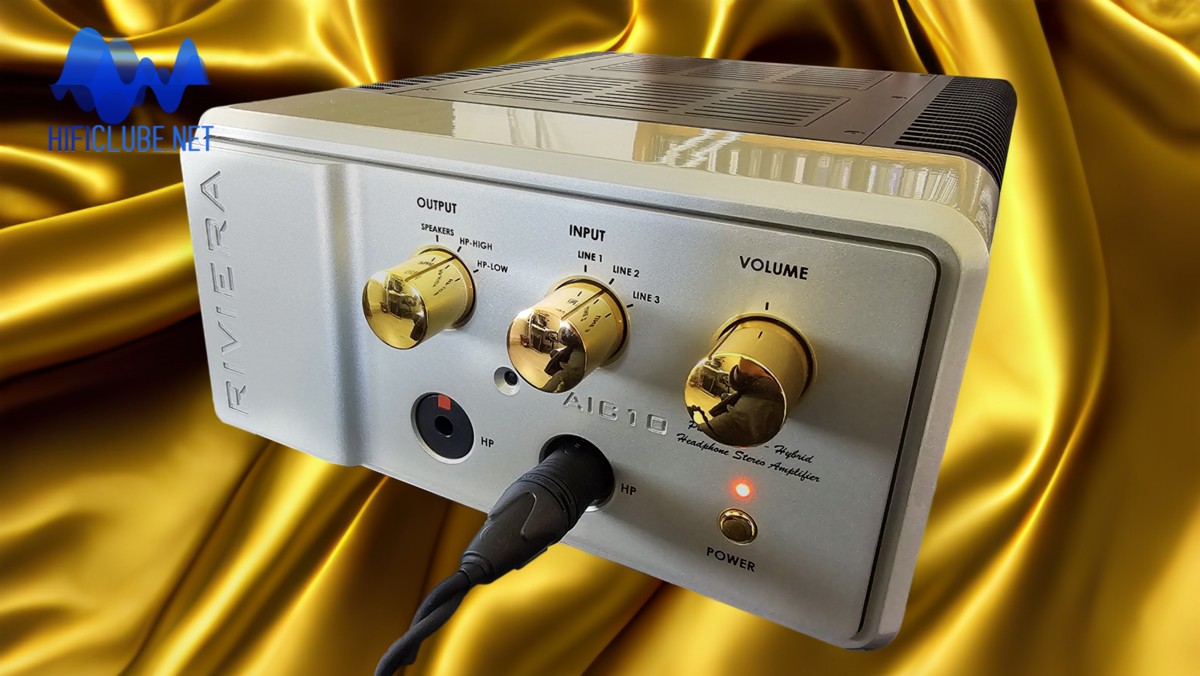 Riviera AIC10 side2.jpg