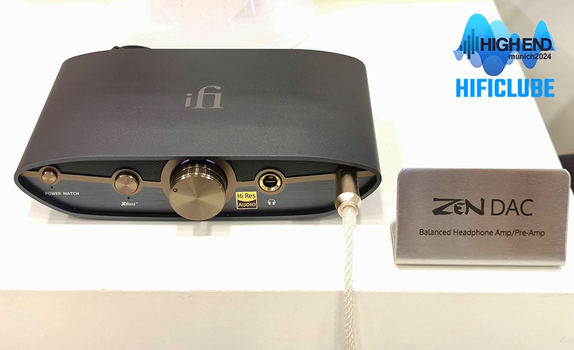 iFI Zen DAC, balanced headphone amp/pre-amp. Pode ser o único hub digital de que vai precisar em cima da sua secretária para ligar os seus auscultadores (jack de 4,4 mm balanceado e 6,3mm), amplificador ou colunas ativas. Tem entrada USB e o DAC é compatível com  PCM 768kHz, DSD512 e MQA.