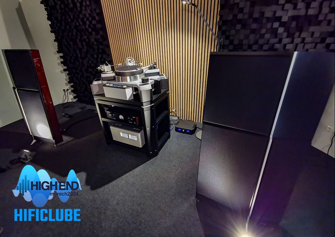 Sala de audição com colunas Thorens Soundwall HP600. Pode ouvi-las no video final.