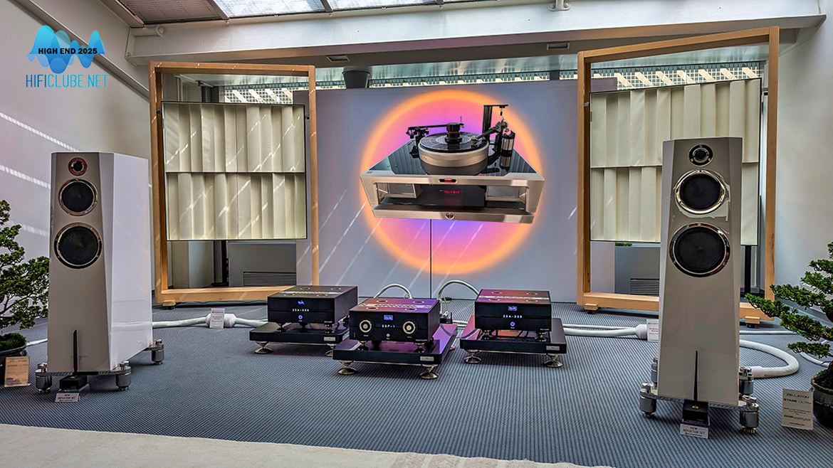 Döhmann Helix One MkIII in the Zellaton room