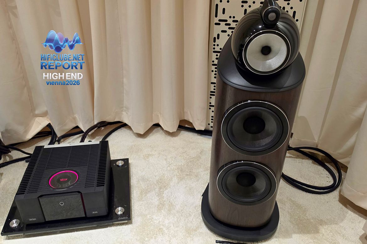 Viena, 2026: Mark Levinson No.632 mono amplifer and B&W Nautilus 801 D5