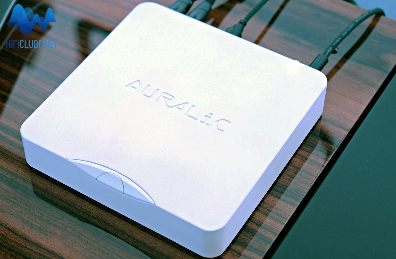 Auralic Aries Mini DAC/Streamer vai custar menos de 500 euros e tem todas as funções do irmão mais velho Aries. Pode ser ligado a drives externas USB e NAS, e aguenta-se com resoluções elevadas como 
