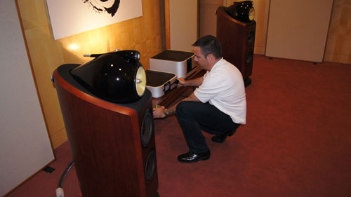 Audioshow 2011 _ Parte 2:  “meio-pesados”: B&w, Delaudio, Exaudio, Hiduet, Imacústica, Viasónica