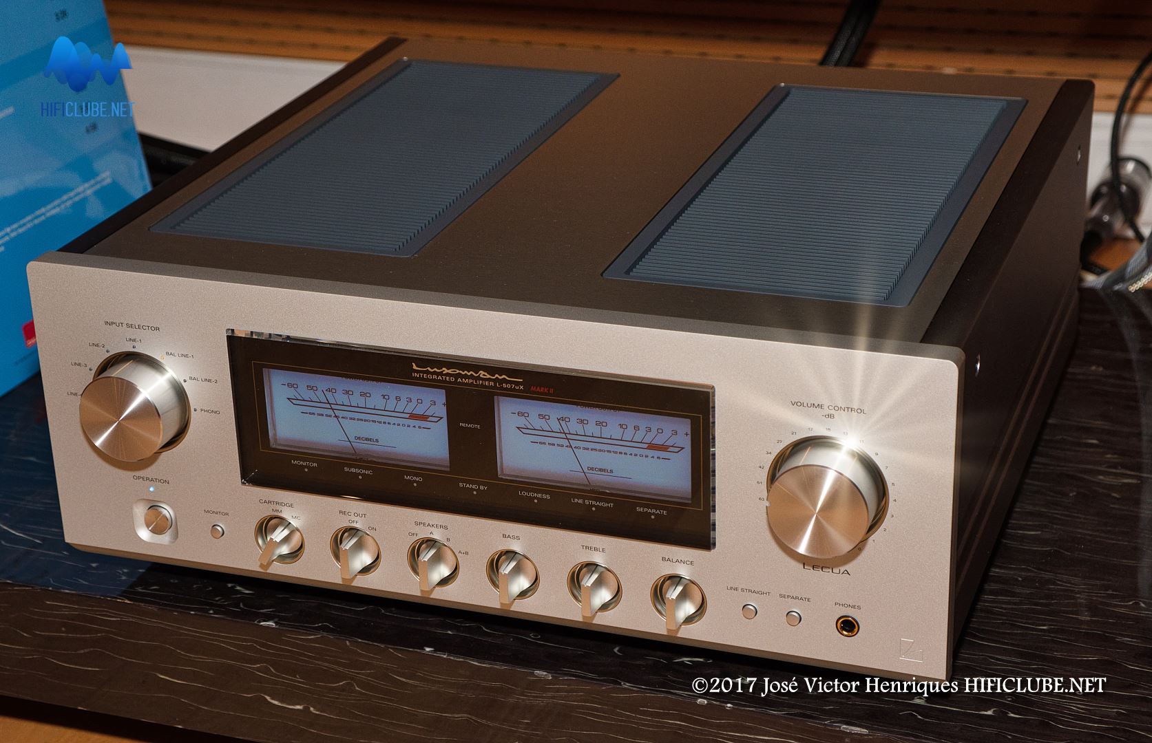 Luxman 507 ux MkII.jpg