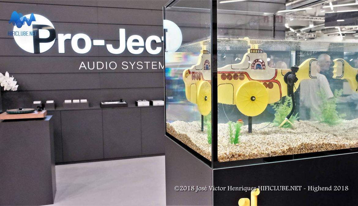 Pro-Ject Yellow Submarine turntable.jpg